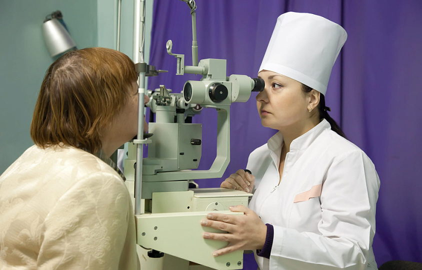 Профилактика катаракты: питание, образ жизни и защита зрения